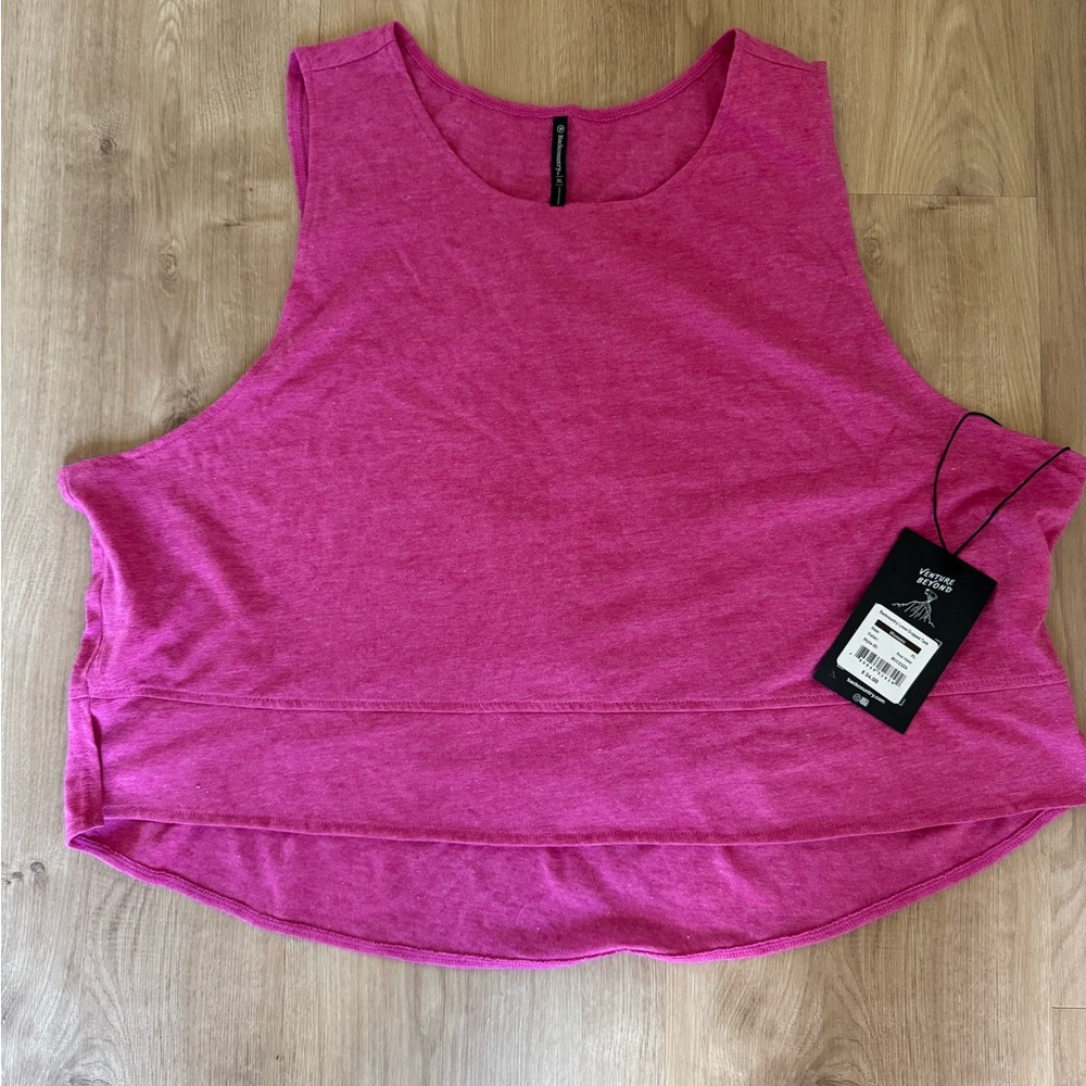 Backcountry Women's Pink Cropped Tank